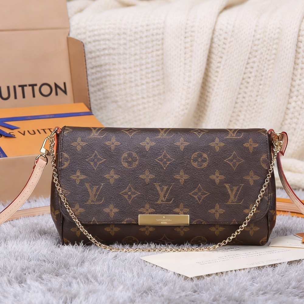 Louis Vuitton Favorite MM Bag